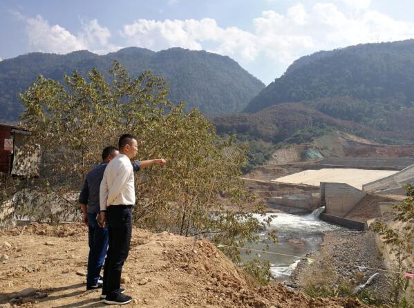 州委常委州委政法委书记刘超开展巡河调研